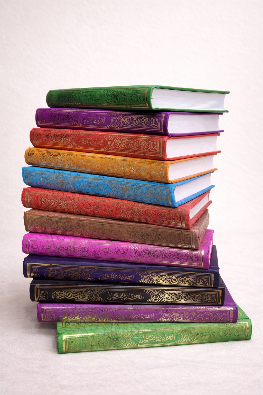 باك 12 مصحف ملون – المصحف الشريف برواية ورش عن نافع | ألوان فاخرة وتجليد متين